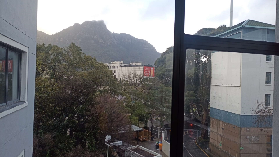 To Let commercial Property for Rent in Newlands Western Cape